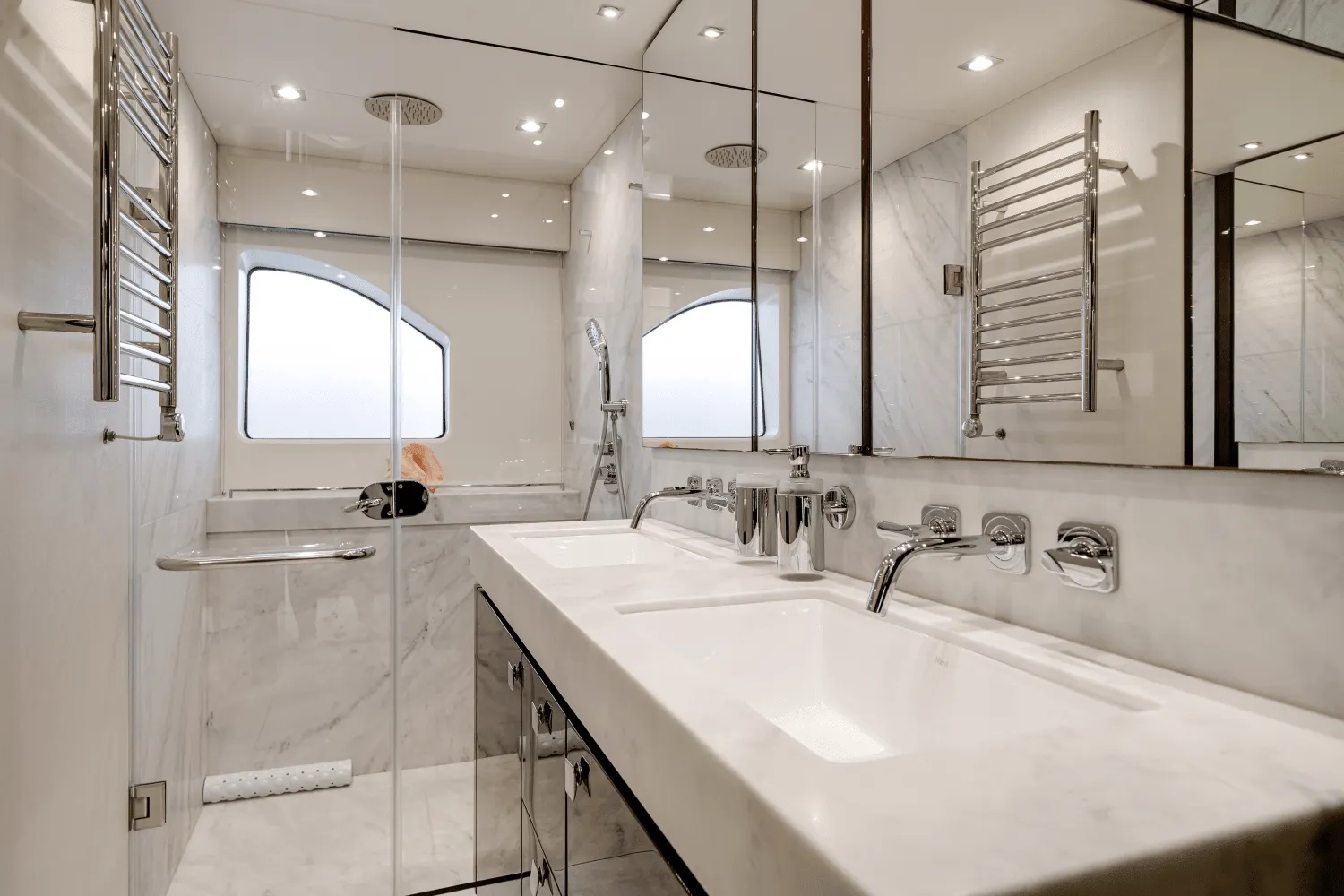 2019 Sunseeker 76 YACHT Image Thumbnail #36