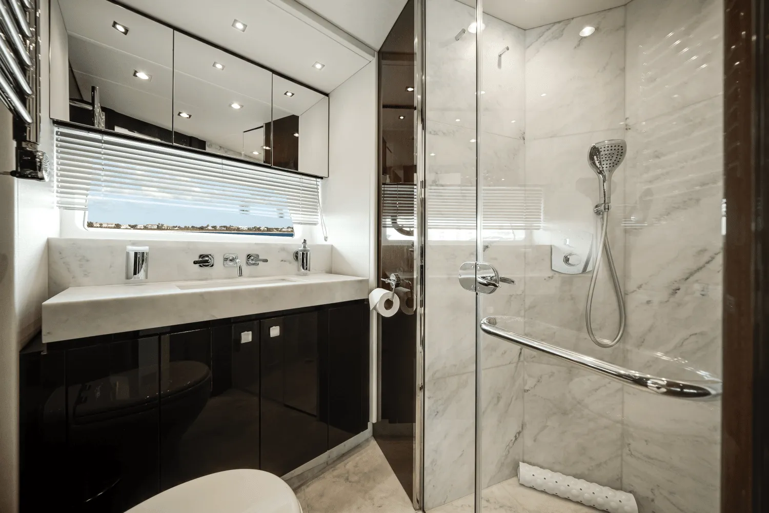 2019 Sunseeker 76 YACHT Image Thumbnail #42