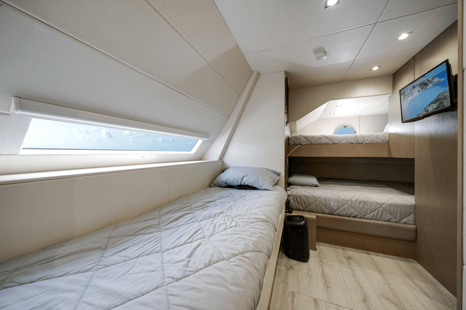 2019 Sunseeker 76 YACHT Image Thumbnail #49