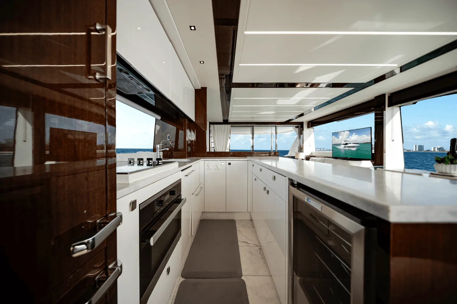 2019 Sunseeker 76 YACHT Image Thumbnail #24