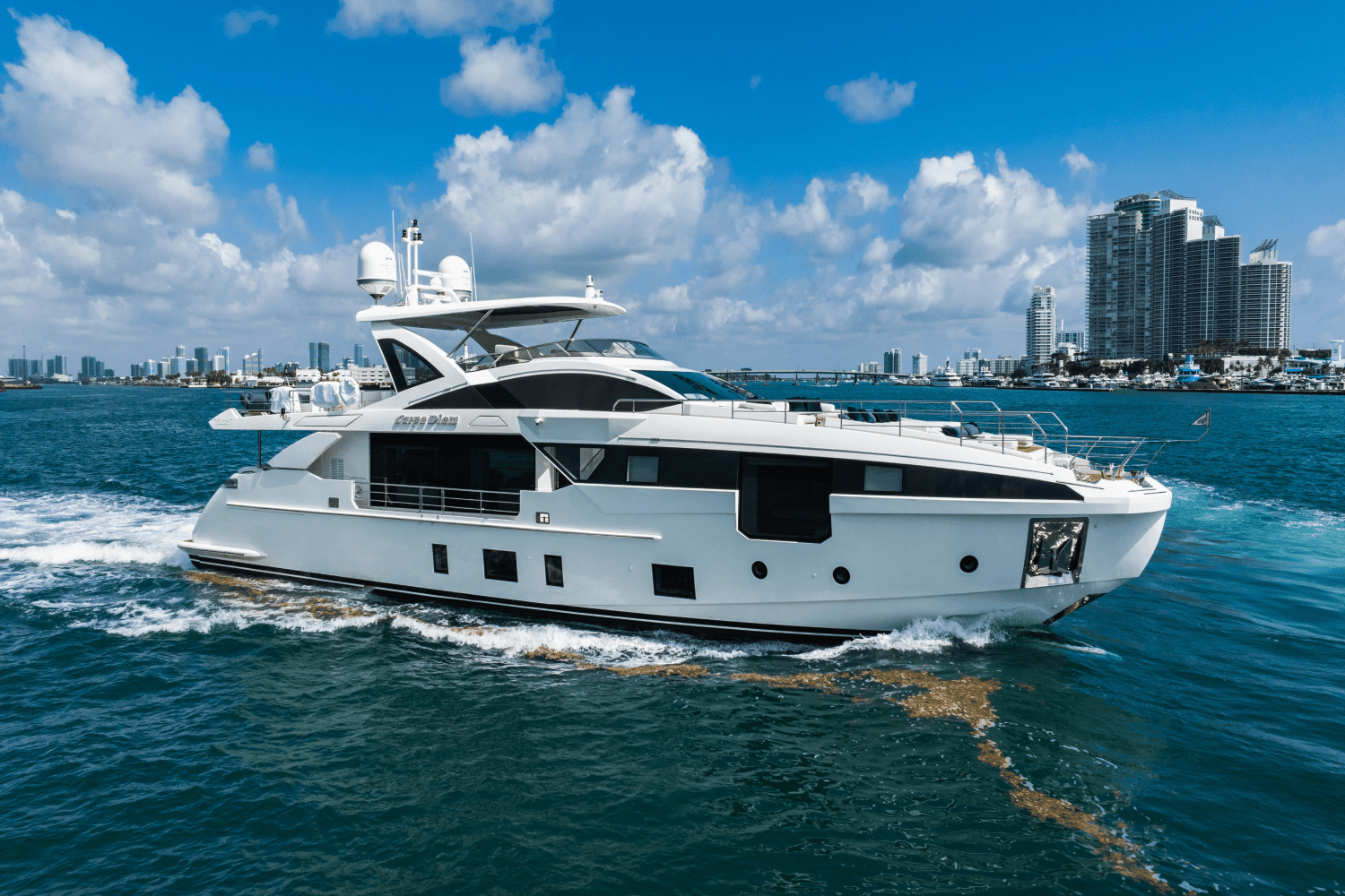 2023 Azimut 32 METRI Image Thumbnail #2