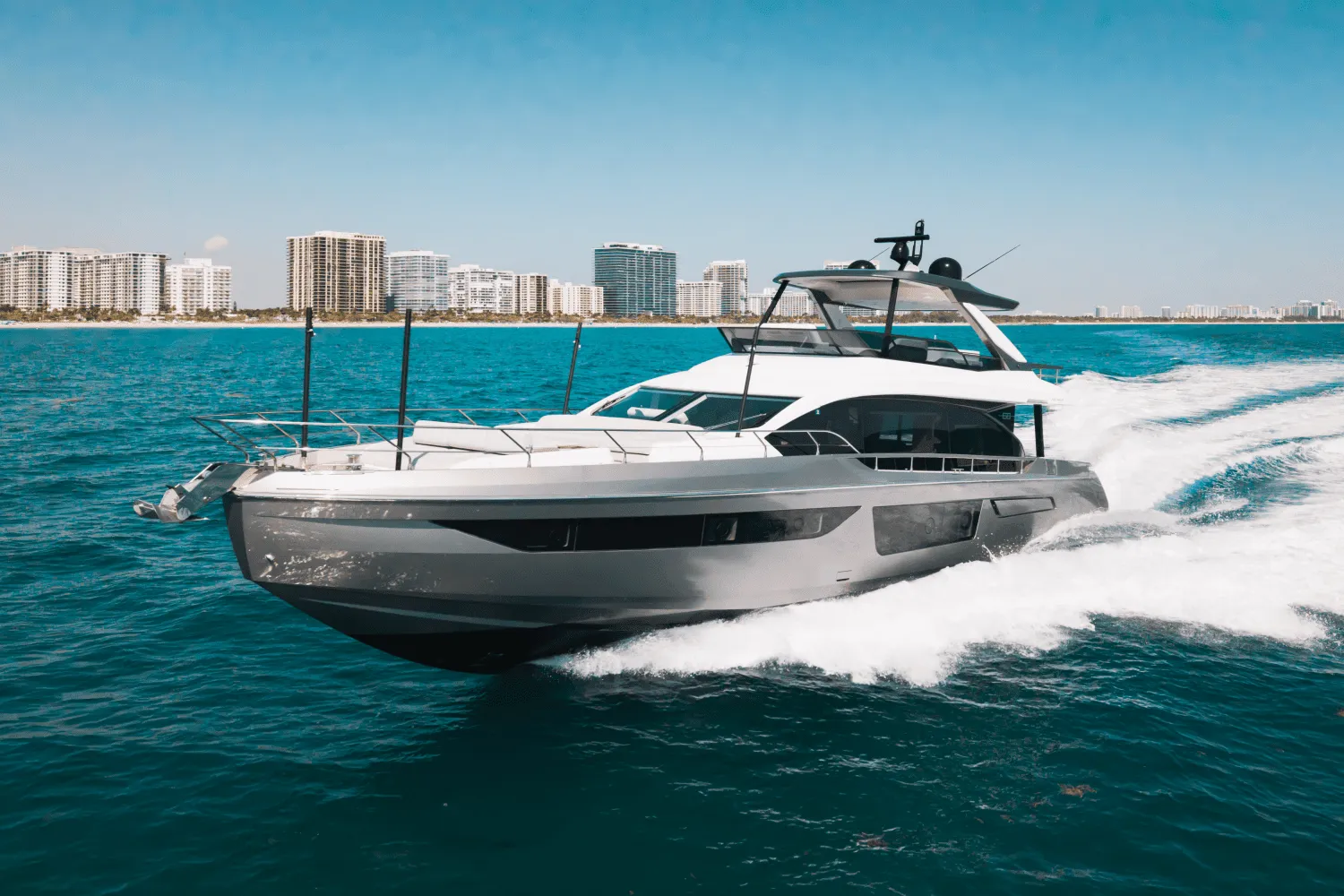 2023 Azimut 68 FLY Image Thumbnail #0