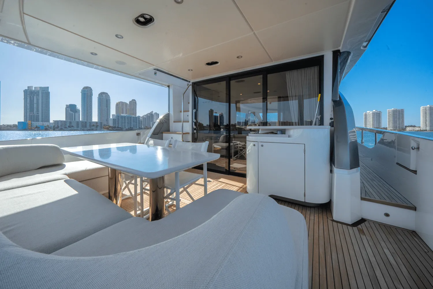 2023 Azimut 68 FLY Image Thumbnail #47