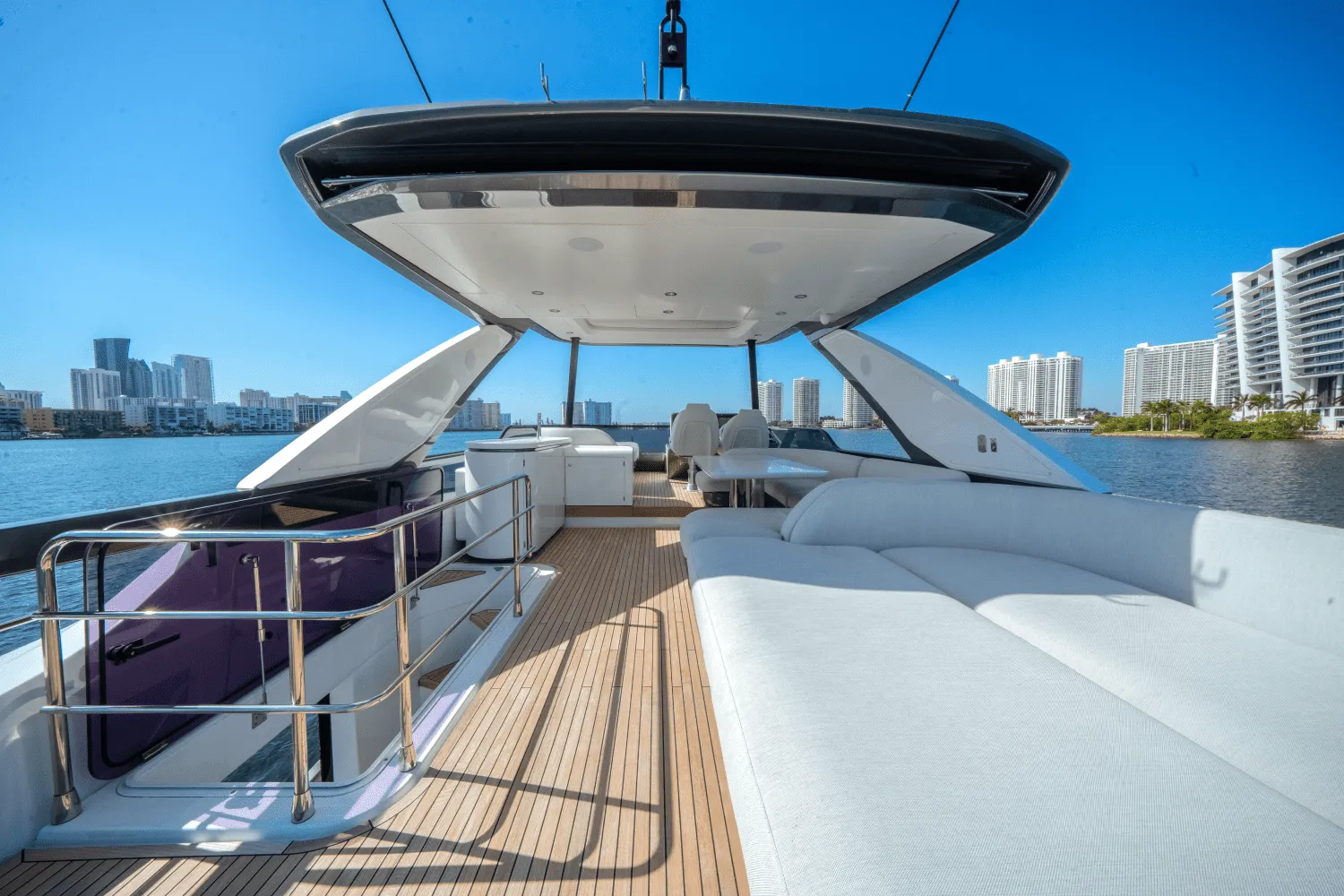 2023 Azimut 68 FLY Image Thumbnail #51