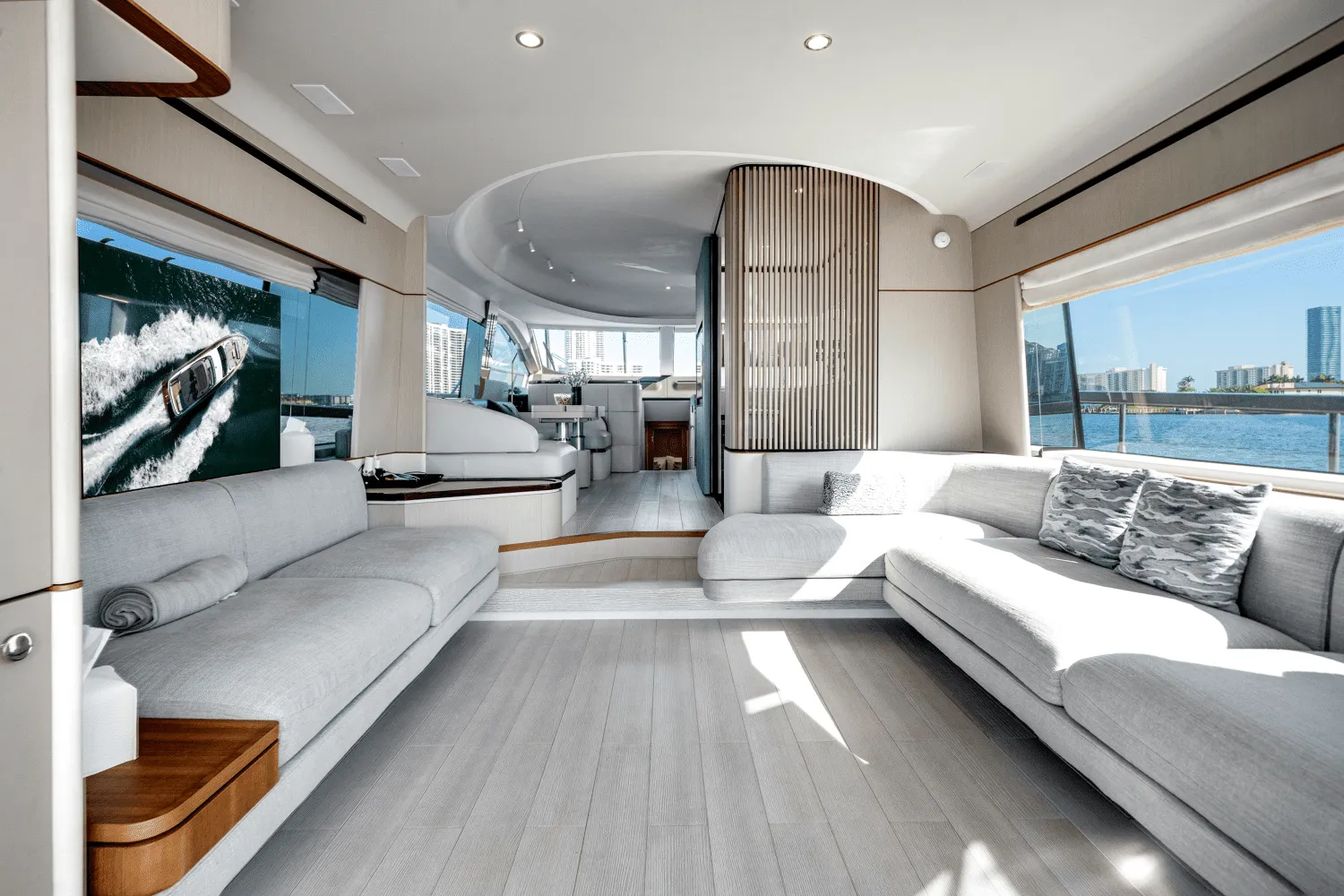 2023 Azimut 68 FLY Image Thumbnail #20