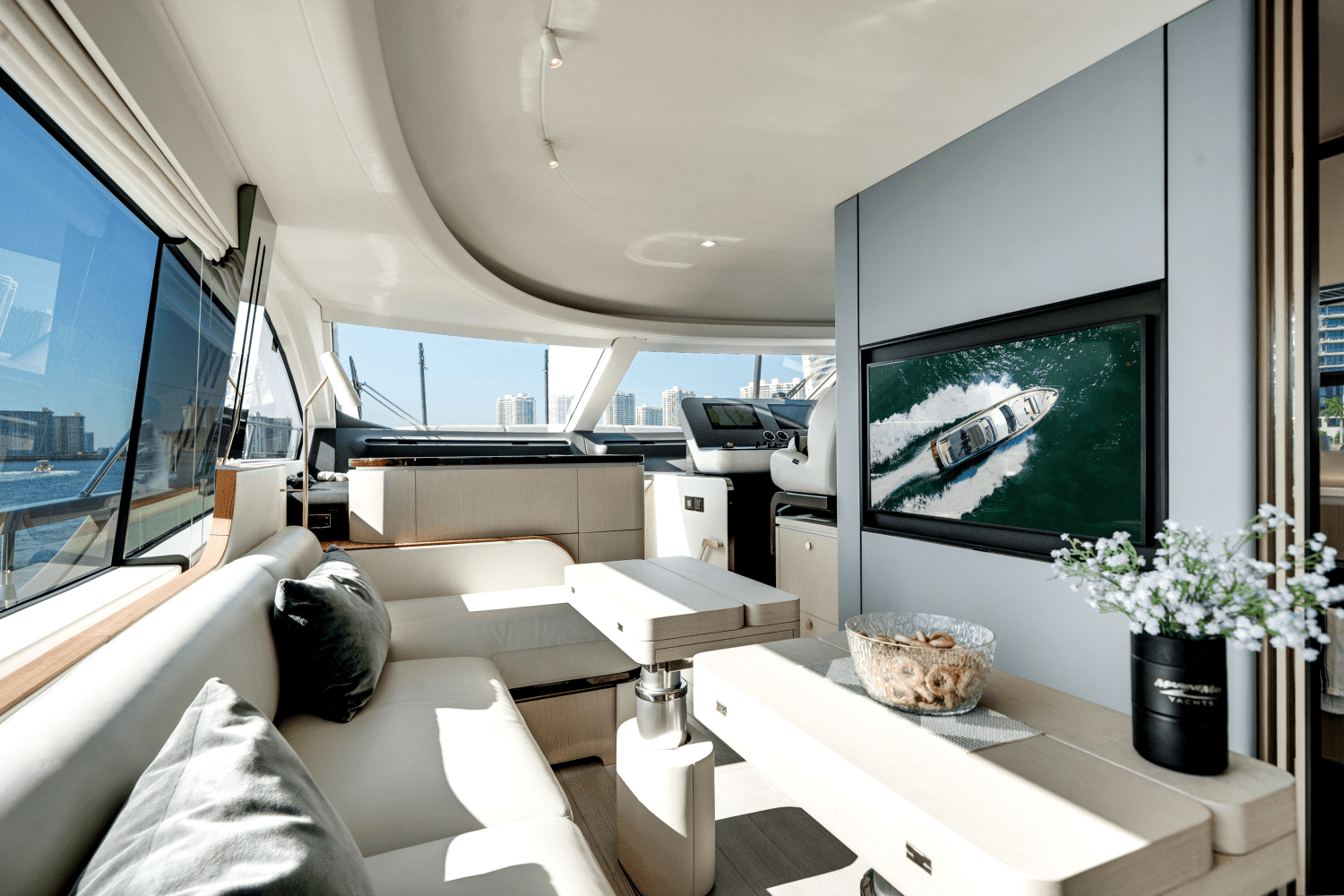 2023 Azimut 68 FLY Image Thumbnail #26