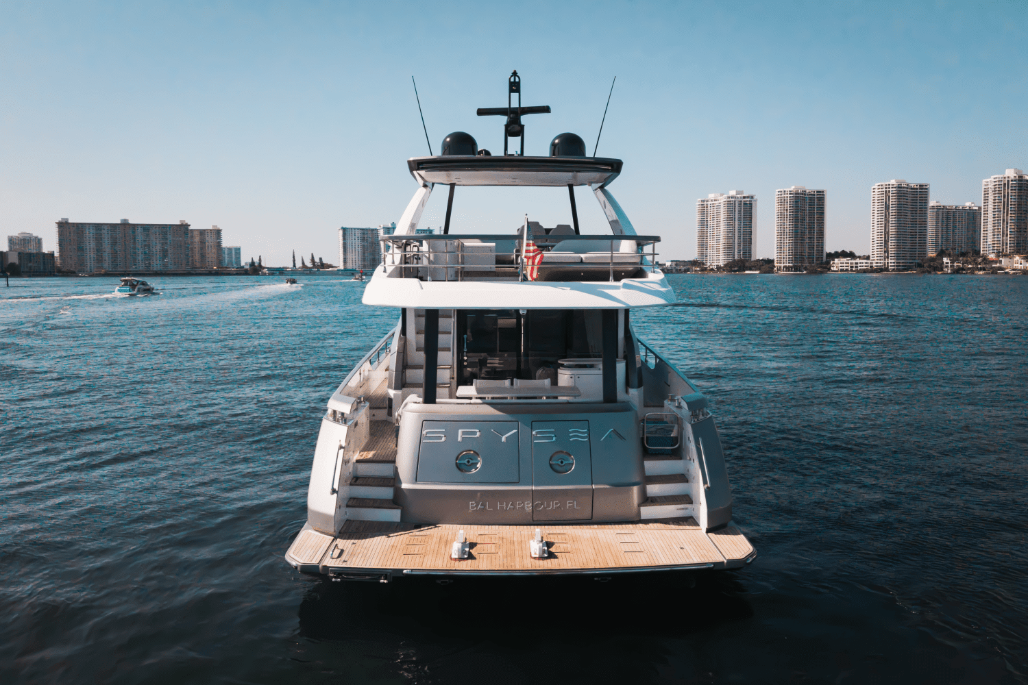 2023 Azimut 68 FLY Image Thumbnail #11