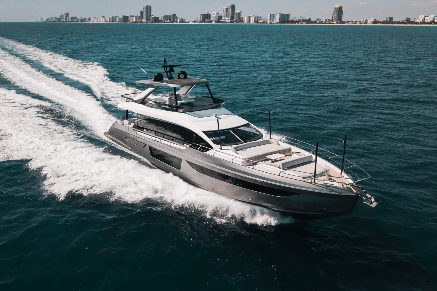 2023 Azimut 68 FLY Image Thumbnail #7
