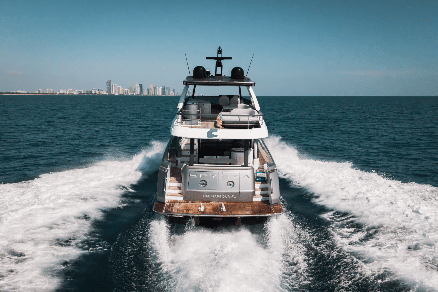 2023 Azimut 68 FLY Image Thumbnail #15