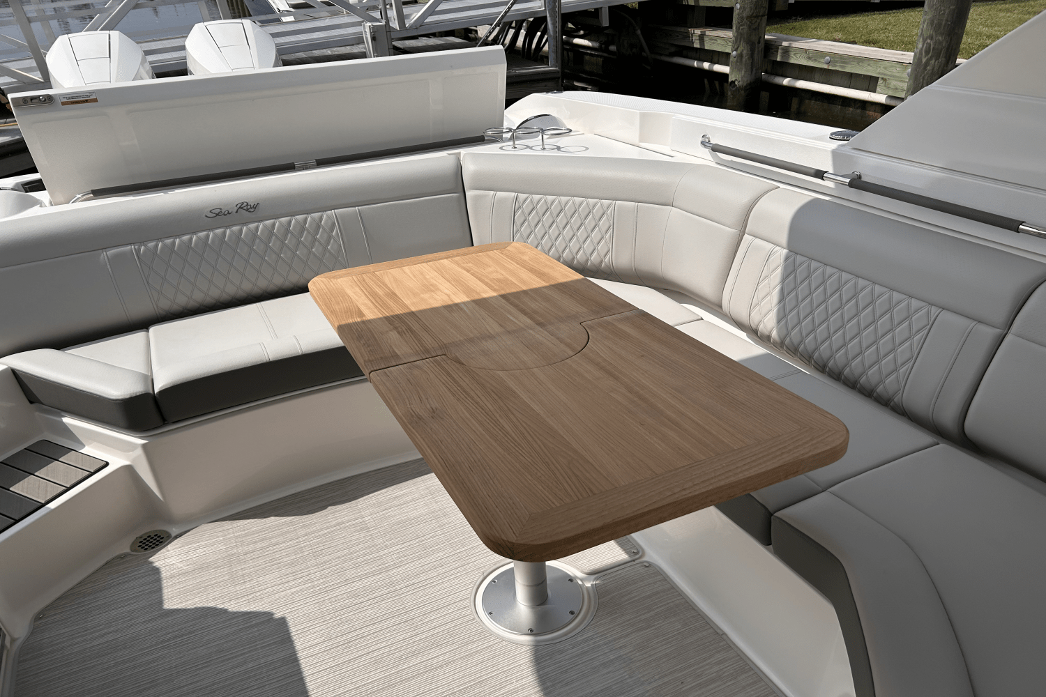 2025 Sea Ray SLX 350 Outboard Image Thumbnail #19