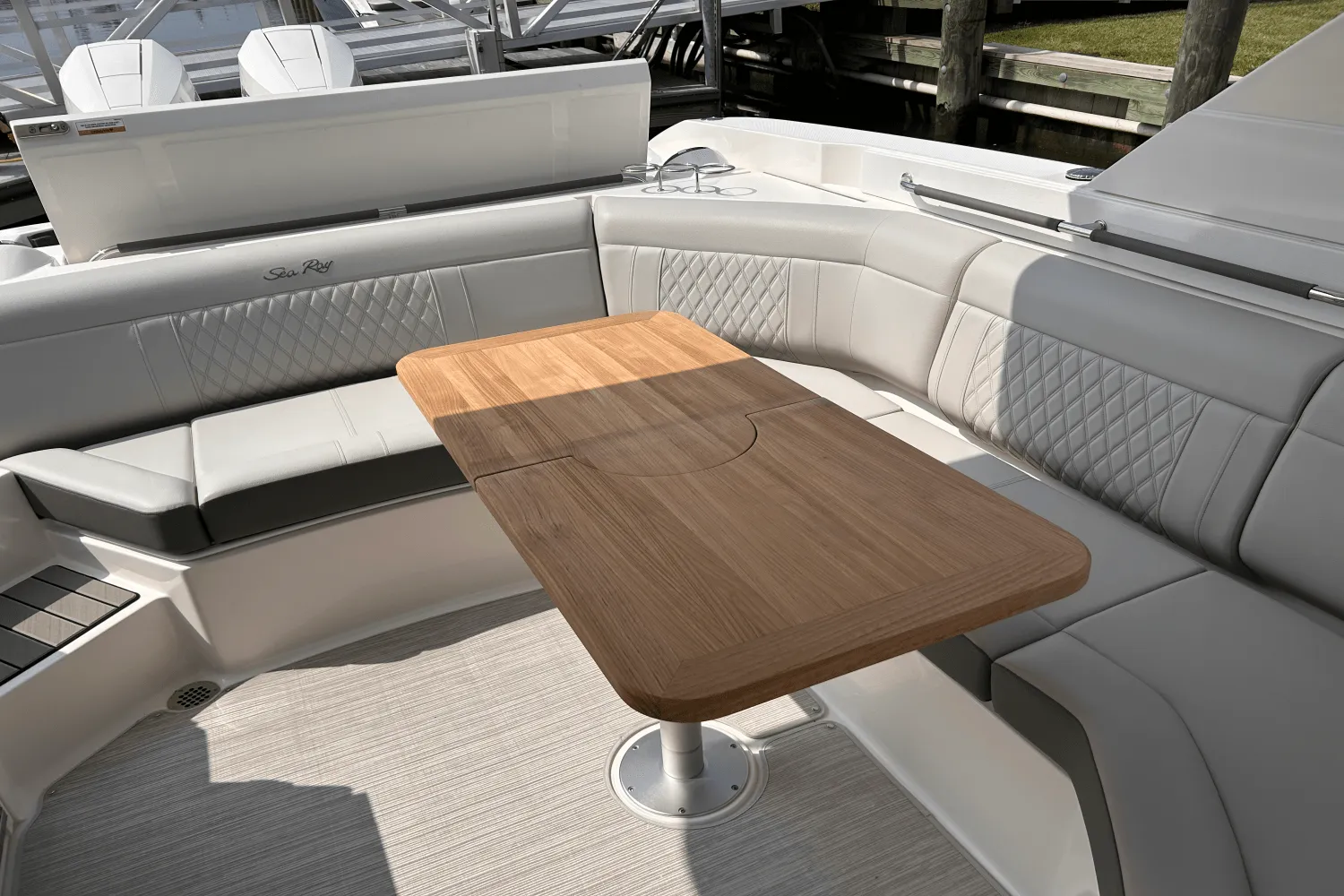 2025 Sea Ray SLX 350 Outboard Image Thumbnail #19