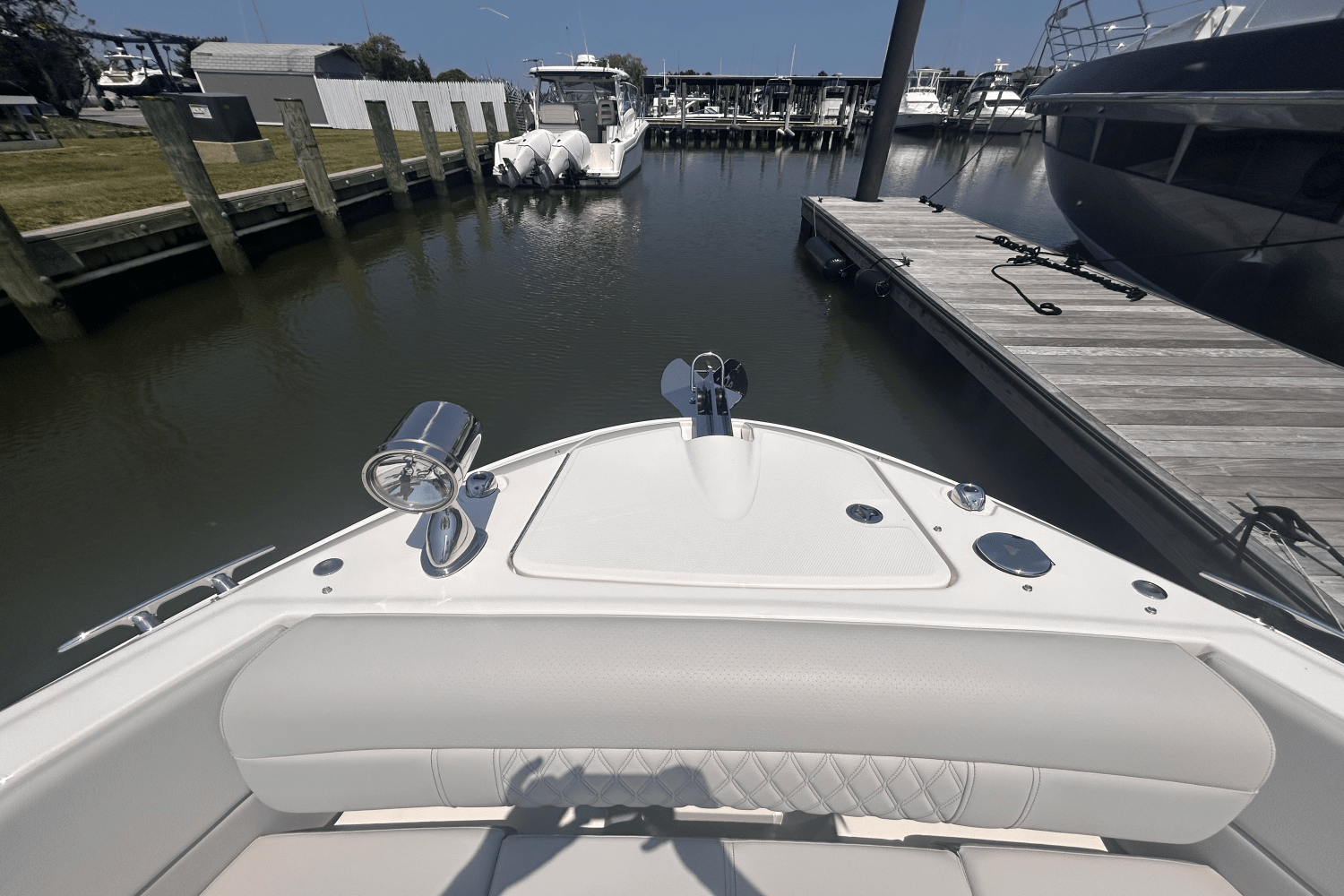 2025 Sea Ray SLX 350 Outboard Image Thumbnail #41