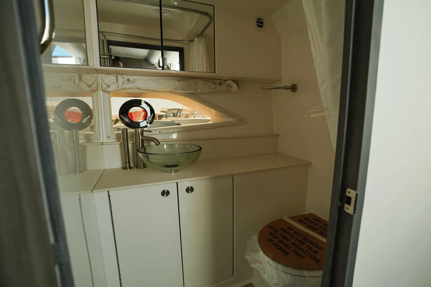 2025 Sea Ray Sundancer 320 Outboard Image Thumbnail #34