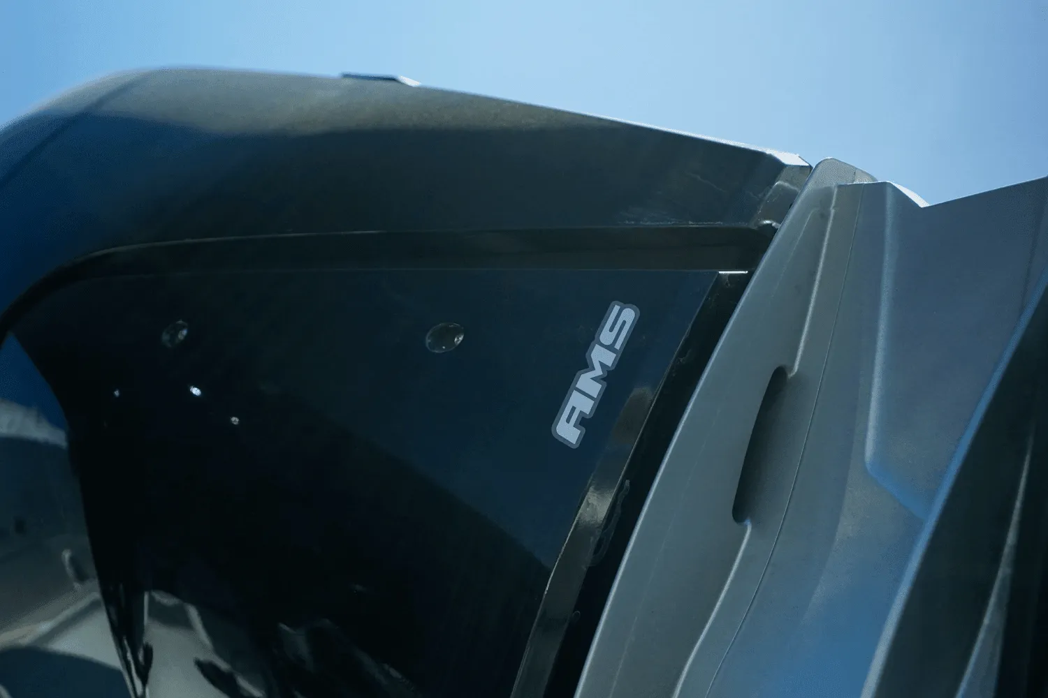 2025 Sea Ray Sundancer 320 Outboard Image Thumbnail #7