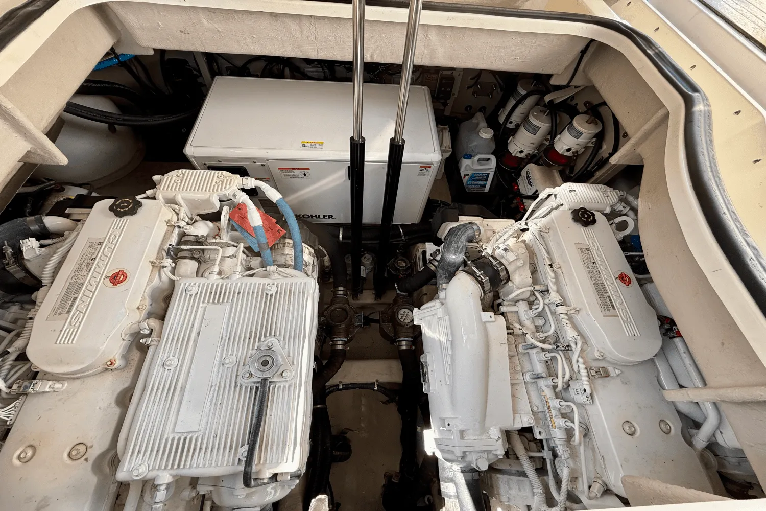 2017 Sea Ray Sundancer 400 Image Thumbnail #18