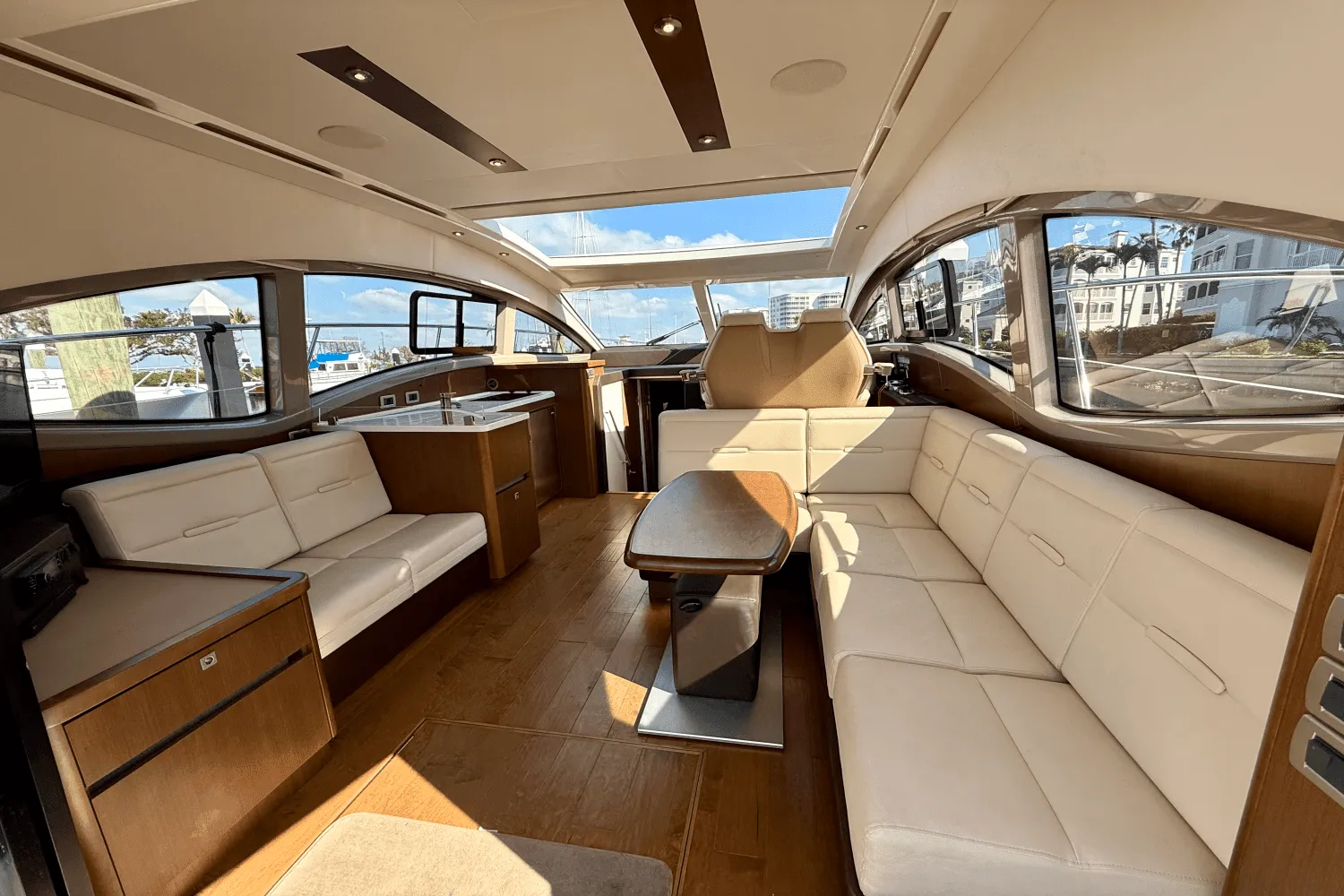 2017 Sea Ray Sundancer 400 Image Thumbnail #28