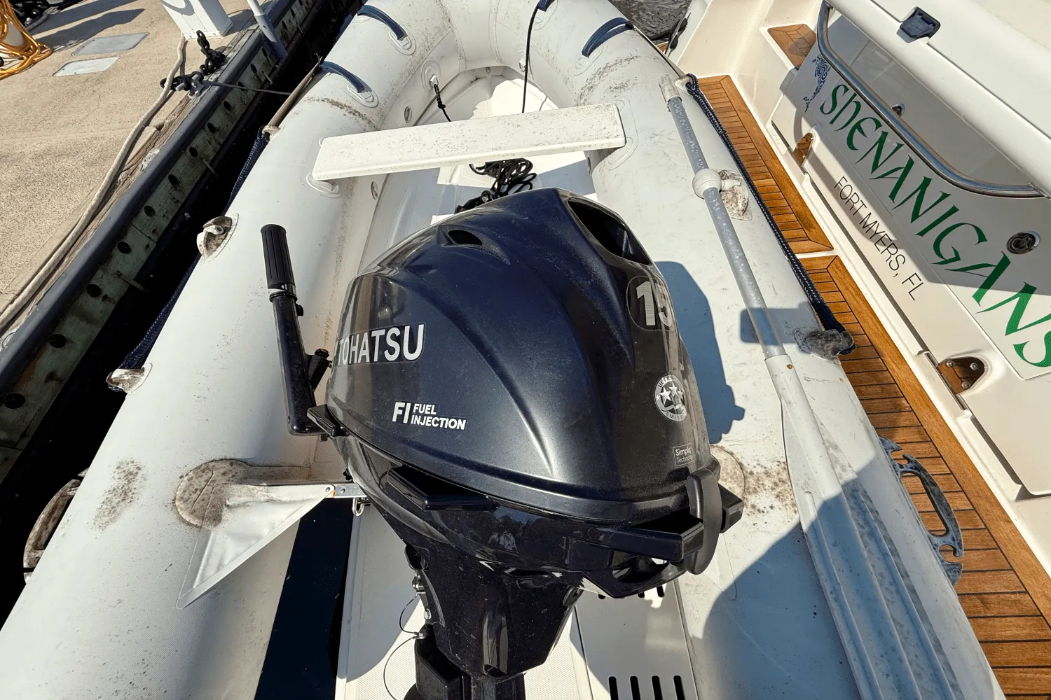 2017 Sea Ray Sundancer 400 Image Thumbnail #9