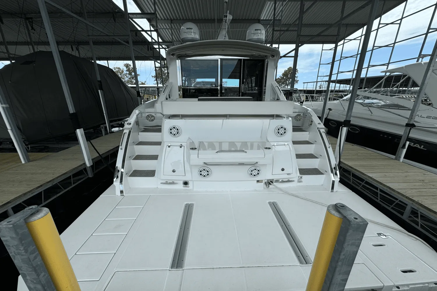 2018 Cruisers Yachts 50 CANTIUS Image Thumbnail #7