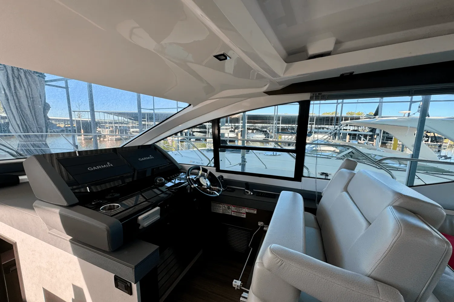 2018 Cruisers Yachts 50 CANTIUS Image Thumbnail #14