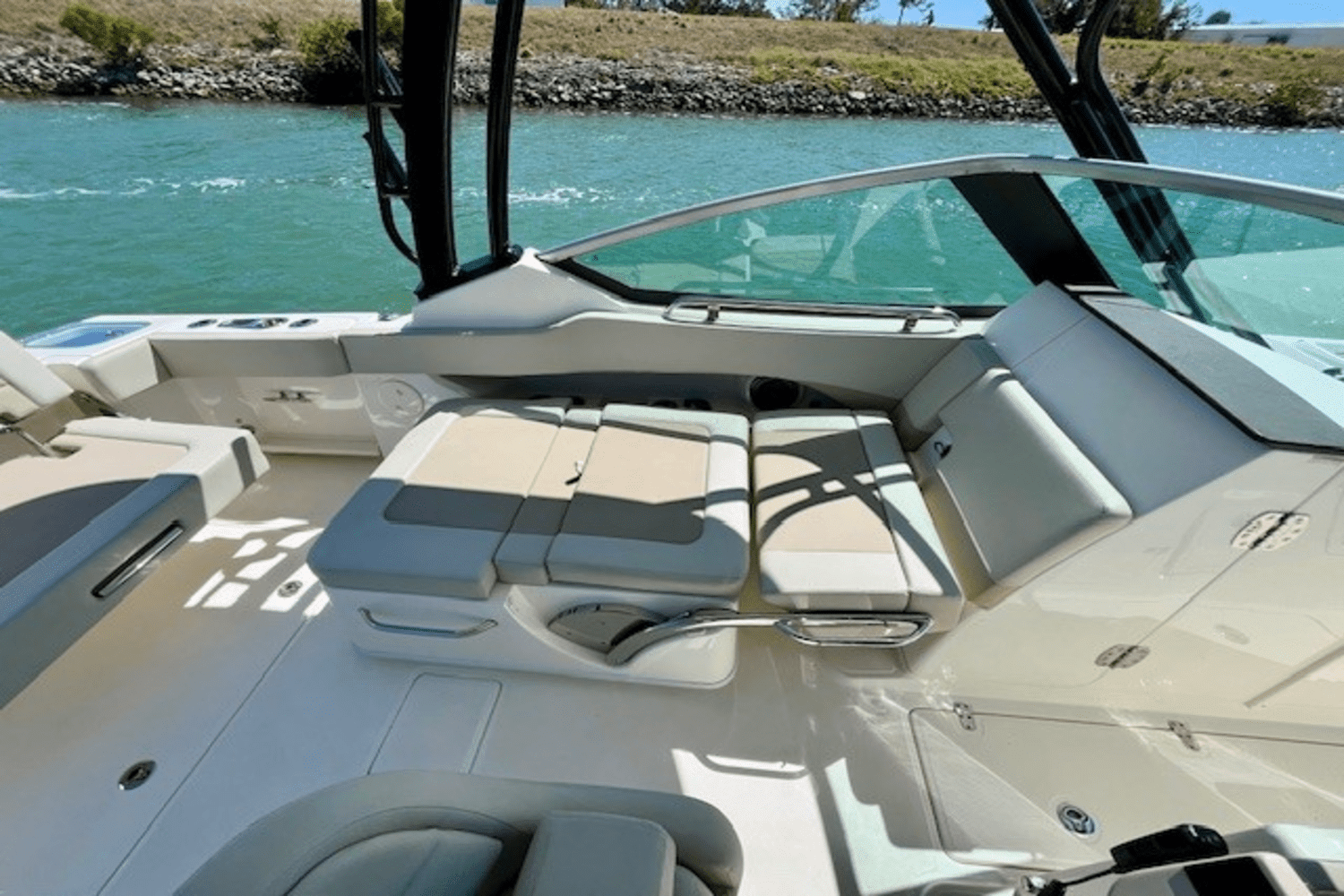 2023 Boston Whaler 240 VANTAGE Image Thumbnail #17