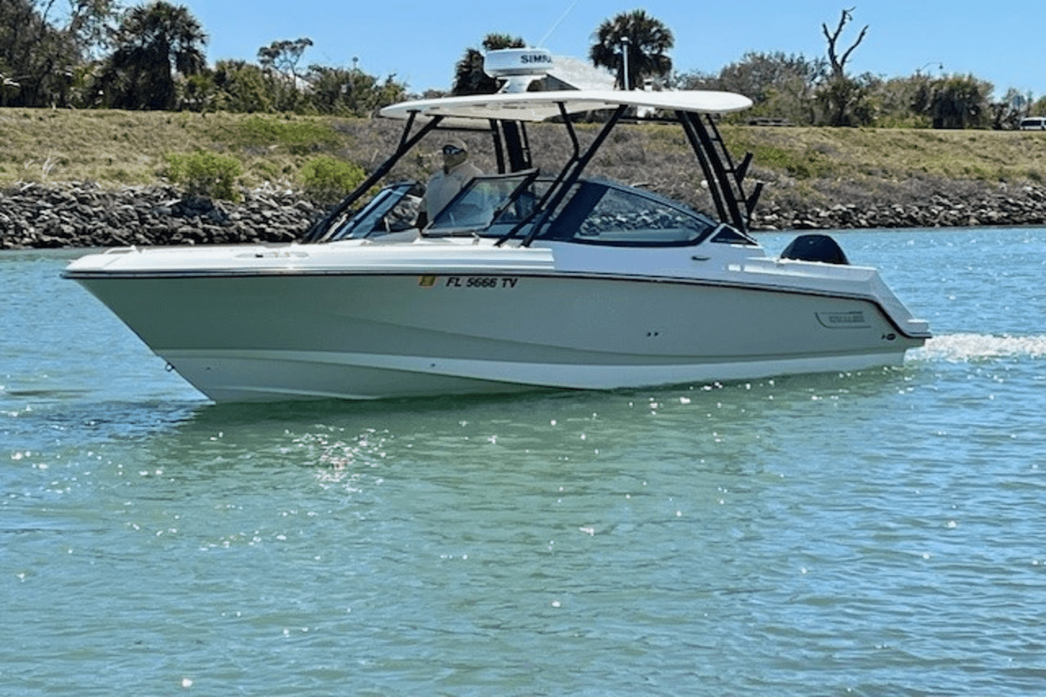2023 Boston Whaler 240 VANTAGE Image Thumbnail #2