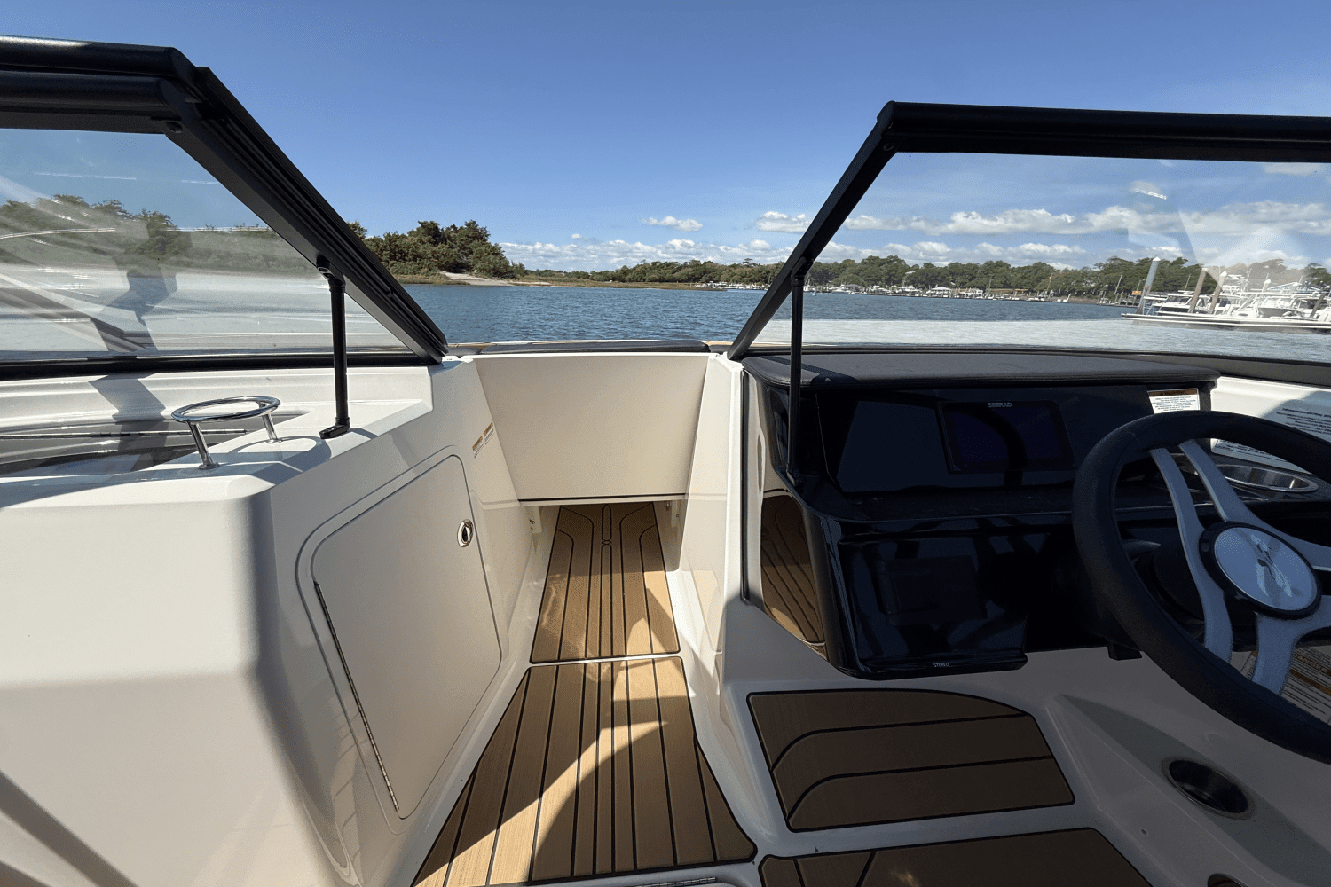 2025 Sea Ray SPX 210 Outboard Image Thumbnail #14