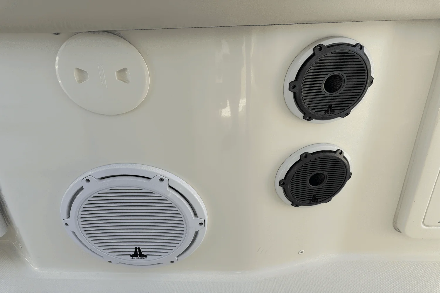 2019 Boston Whaler 380 OUTRAGE Image Thumbnail #38