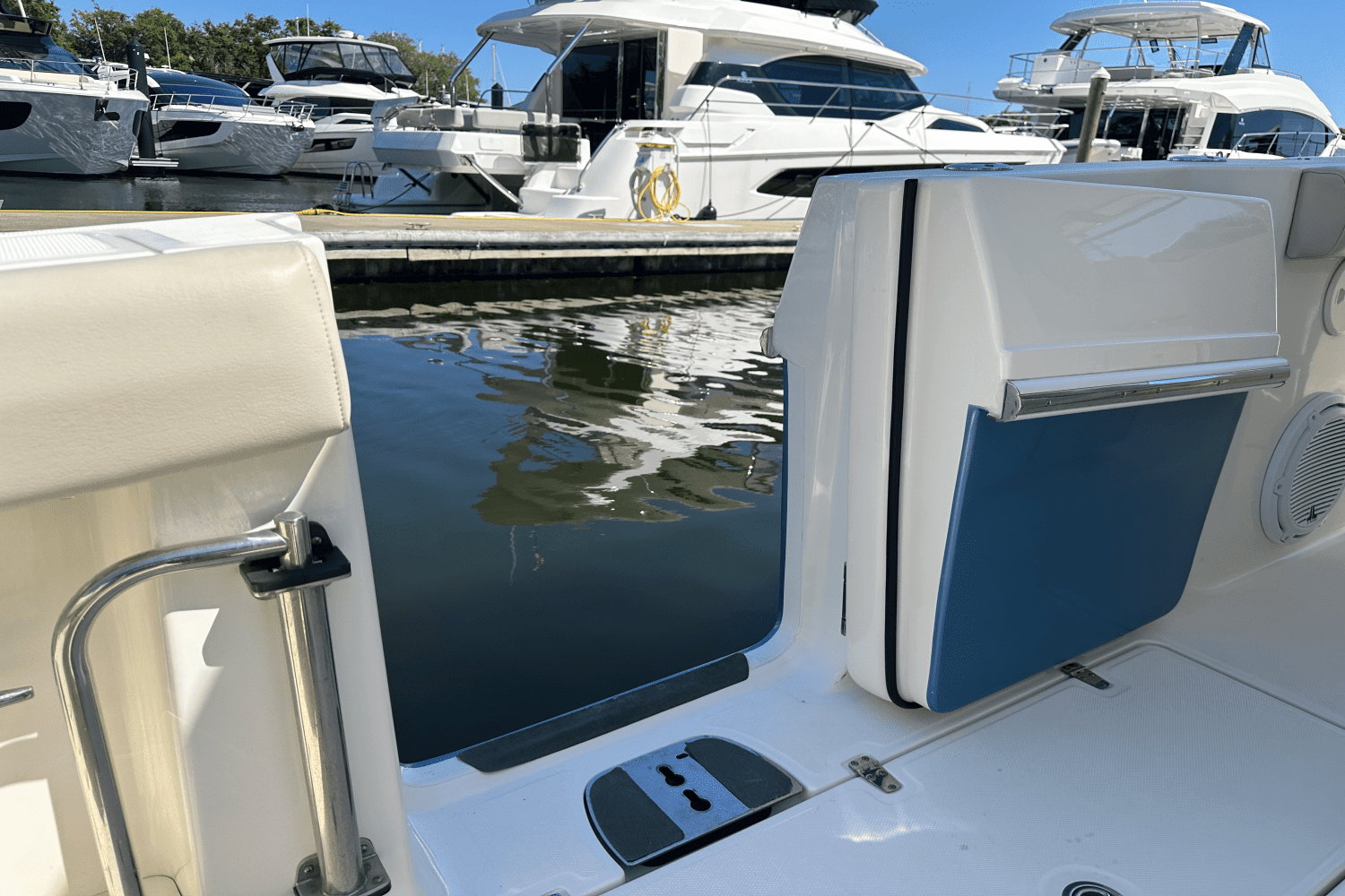 2019 Boston Whaler 380 OUTRAGE Image Thumbnail #26
