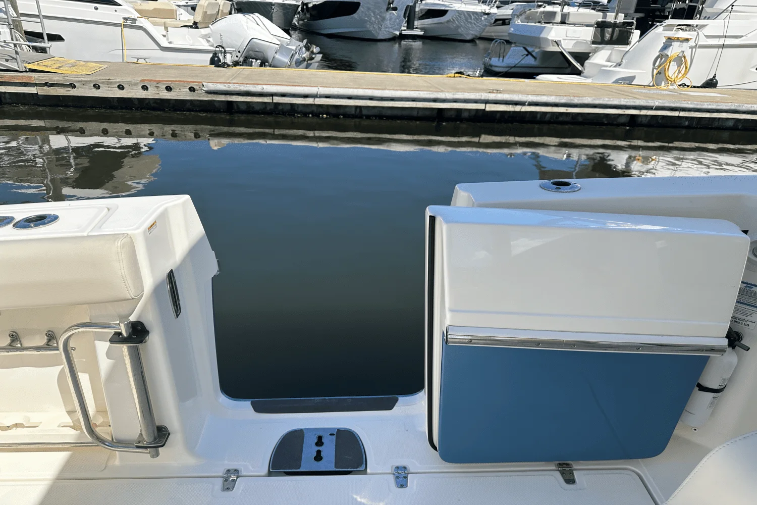 2019 Boston Whaler 380 OUTRAGE Image Thumbnail #21
