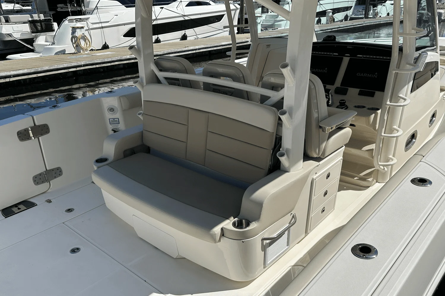 2019 Boston Whaler 380 OUTRAGE Image Thumbnail #12