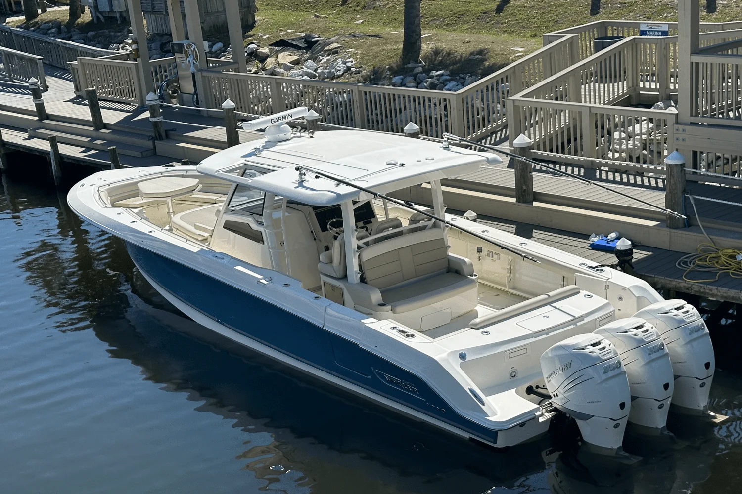 2019 Boston Whaler 380 OUTRAGE Image Thumbnail #3