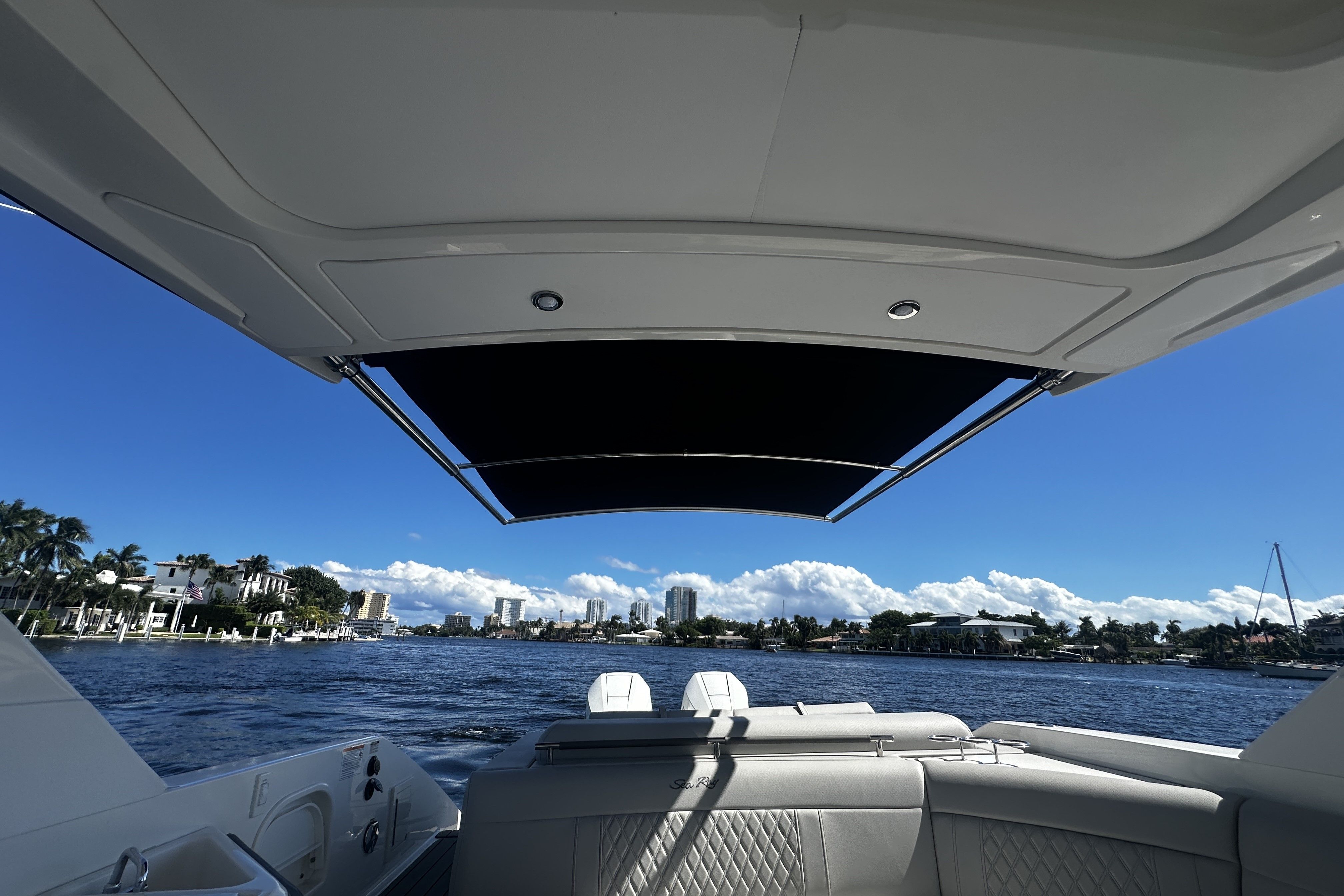 2026 Sea Ray SLX 310 Outboard Image Thumbnail #22