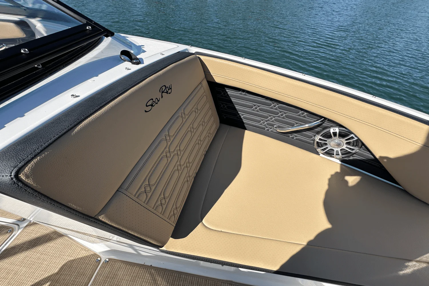 2025 Sea Ray SPX 210 Image Thumbnail #18