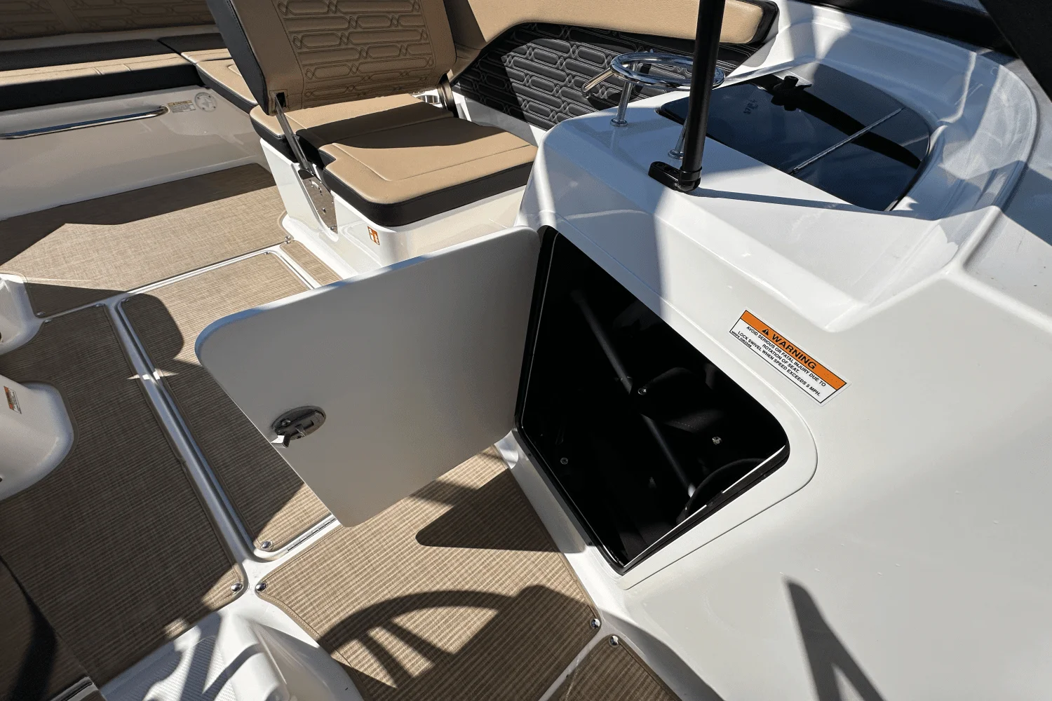 2025 Sea Ray SPX 210 Image Thumbnail #21