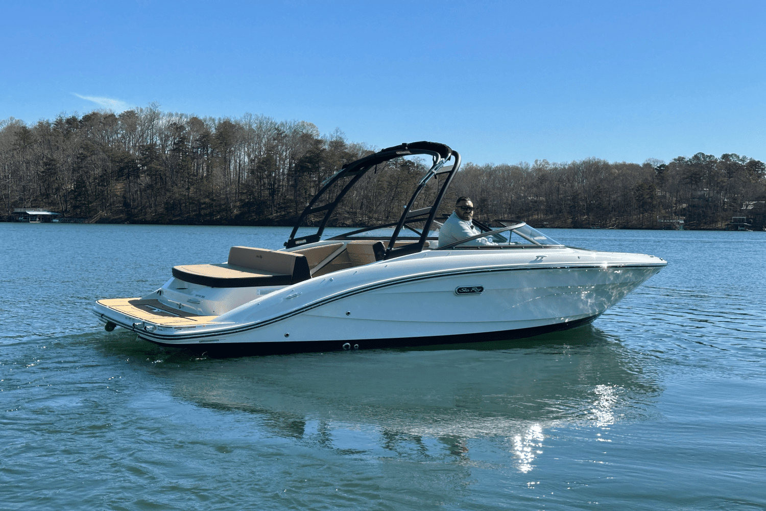 2025 Sea Ray SPX 210 Image Thumbnail #7