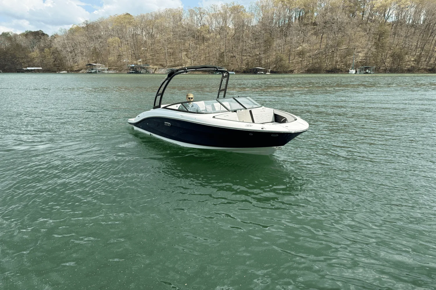 2025 Sea Ray SPX 210 Image Thumbnail #3