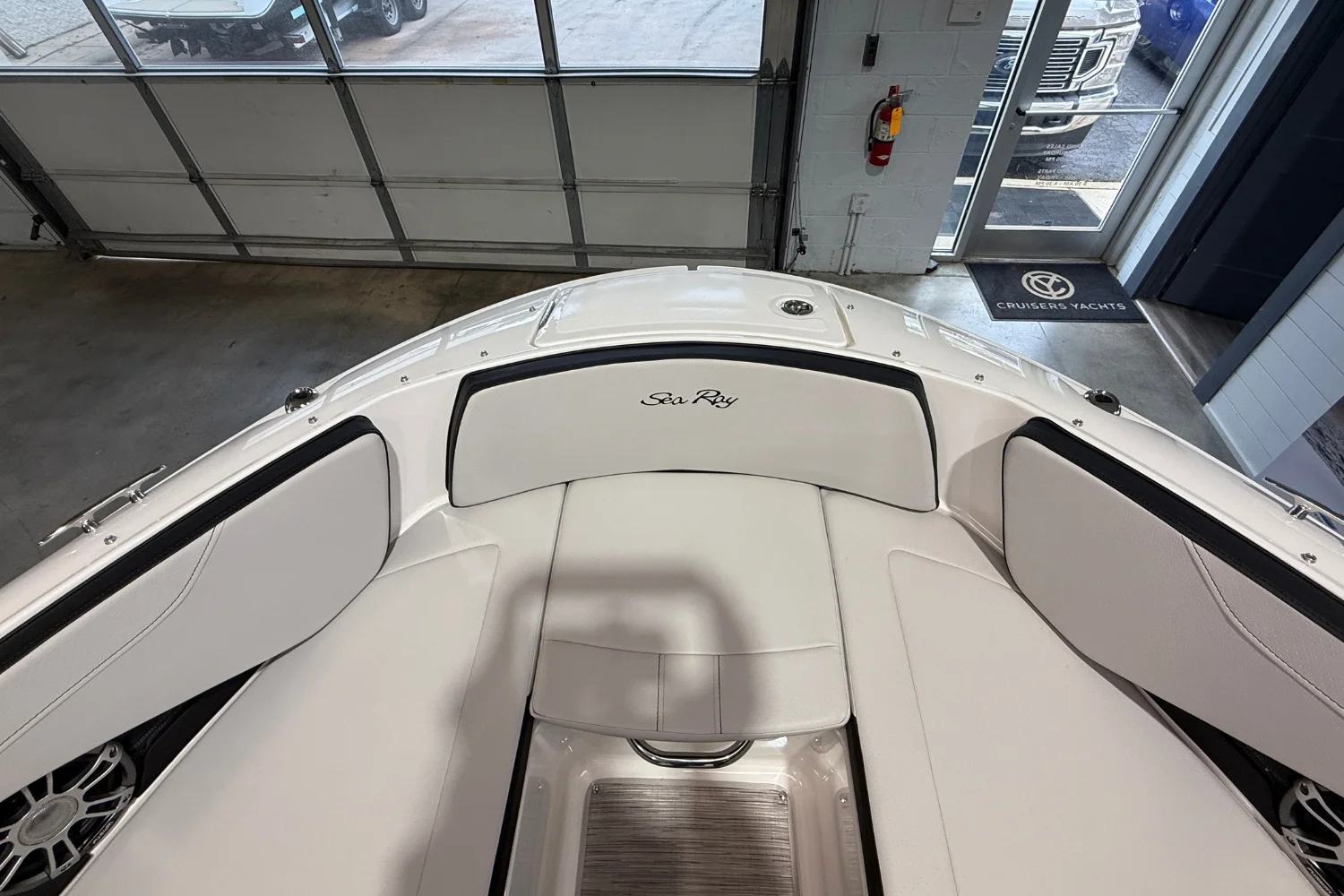 2025 Sea Ray SPX 210 Image Thumbnail #22