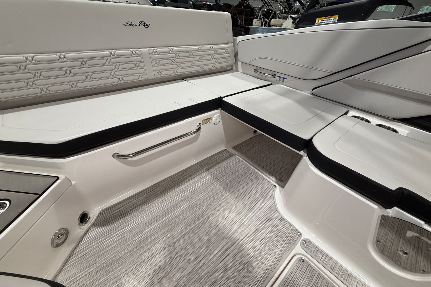 2025 Sea Ray SPX 210 Image Thumbnail #10