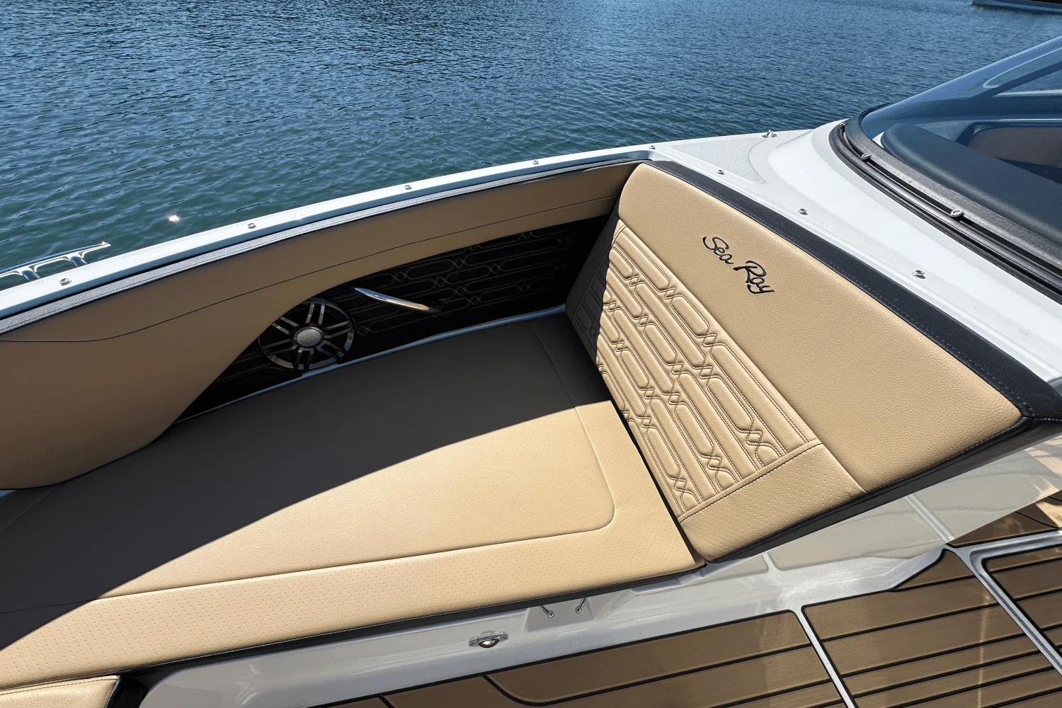 2025 Sea Ray SPX 210 Image Thumbnail #15