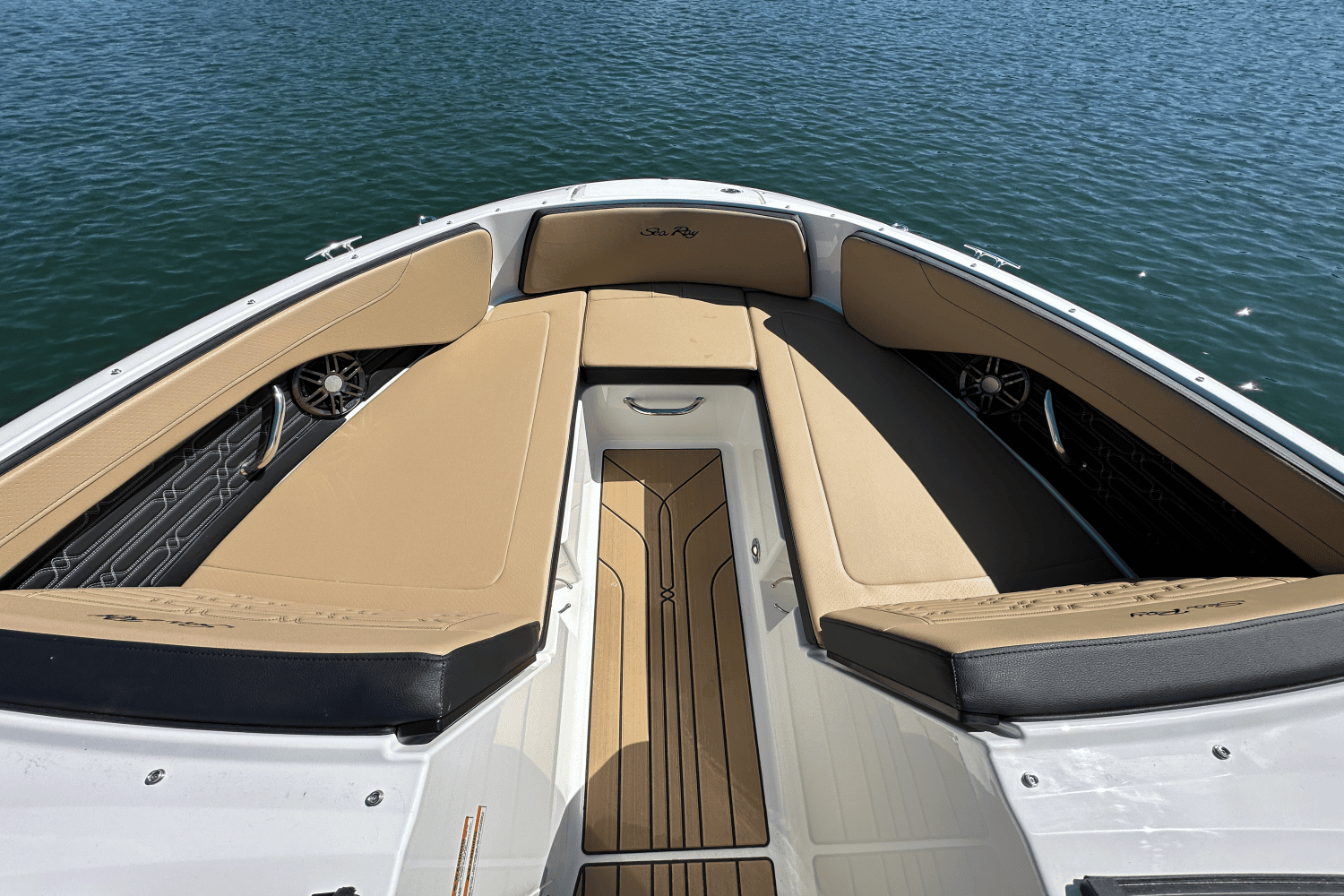 2025 Sea Ray SPX 210 Image Thumbnail #13