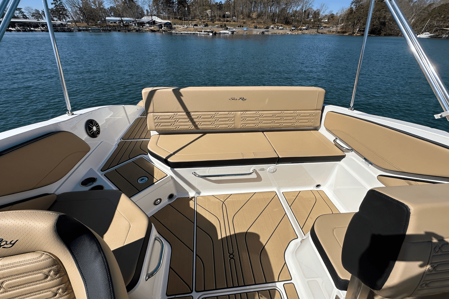 2025 Sea Ray SPX 210 Image Thumbnail #24