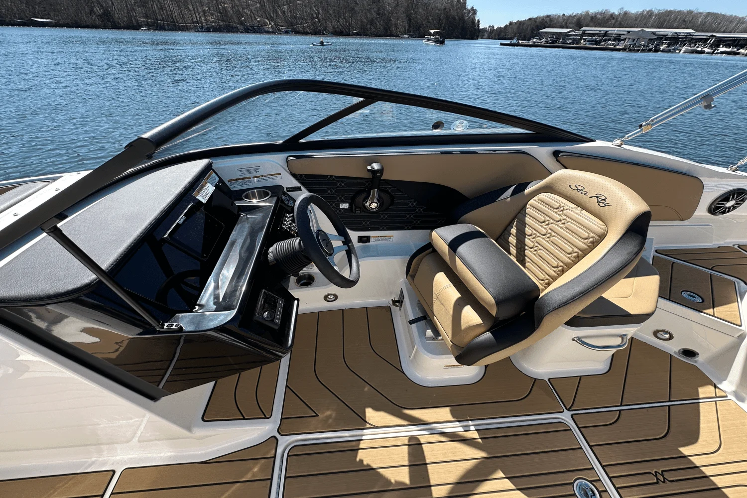 2025 Sea Ray SPX 210 Image Thumbnail #20