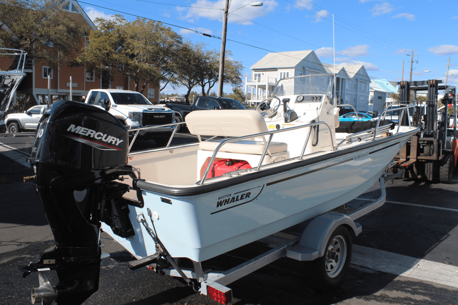 2023 Boston Whaler 150 MONTAUK Image Thumbnail #12