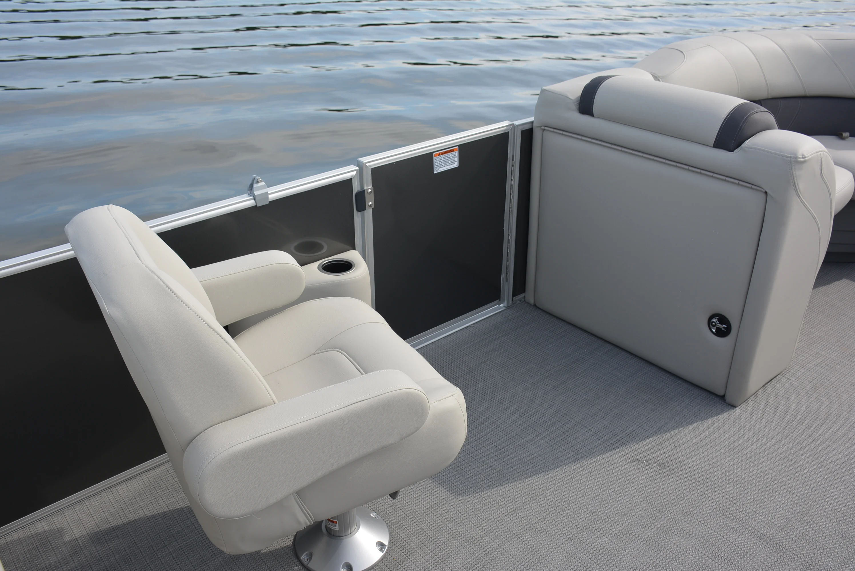 2025 Sylvan MIRAGE 822 Image Thumbnail #6