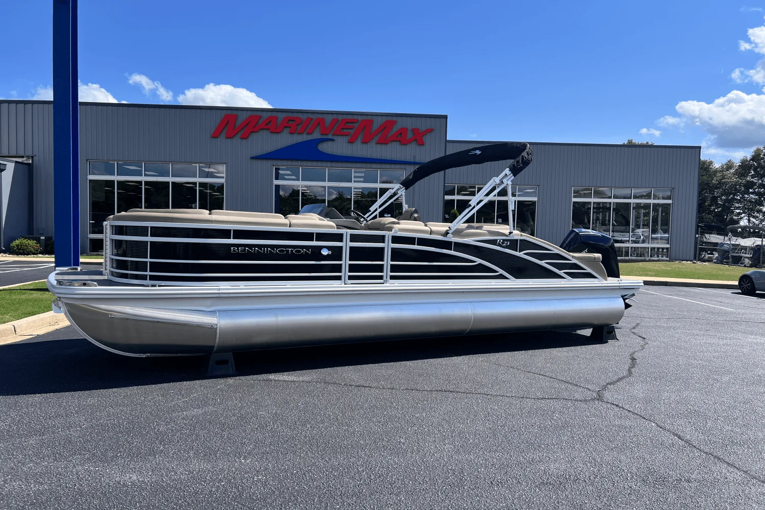 2025 Bennington 23R Image Thumbnail #0