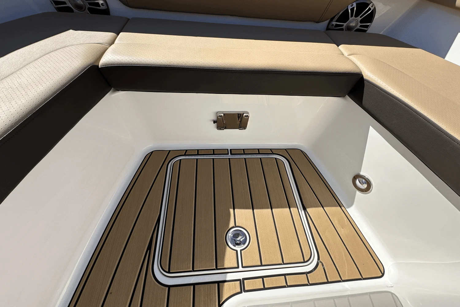 2025 Sea Ray SDX 270 Image Thumbnail #20