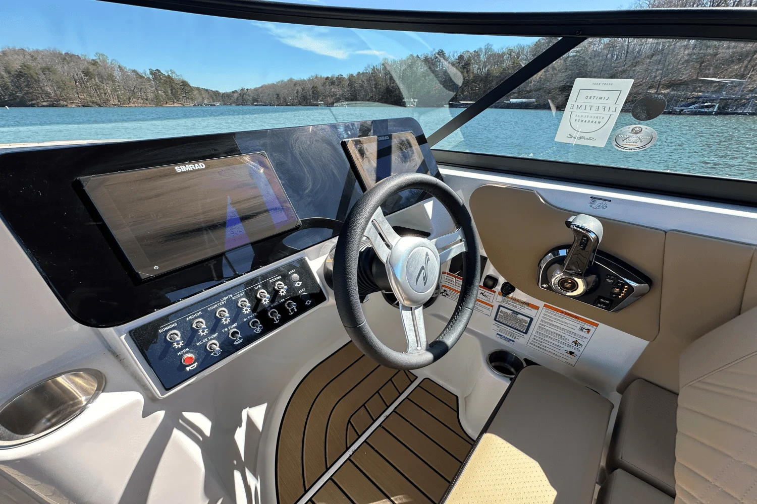 2025 Sea Ray SDX 270 Image Thumbnail #30