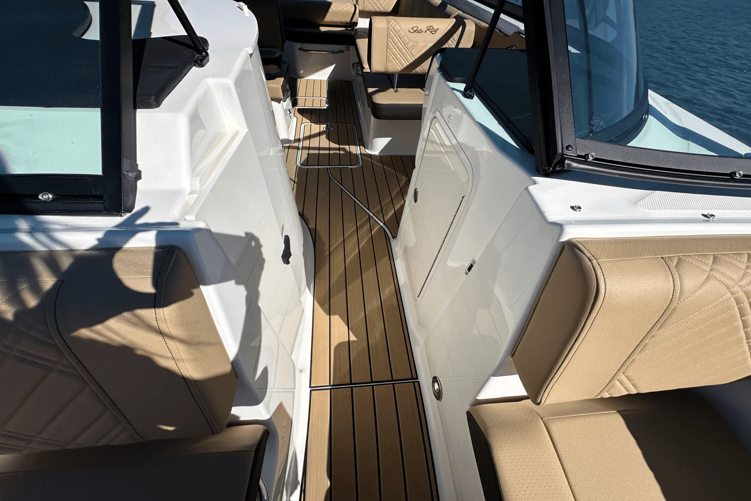 2025 Sea Ray SDX 270 Image Thumbnail #22