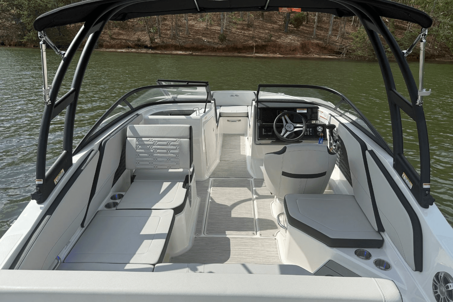 2025 Sea Ray SPX 210 Image Thumbnail #9