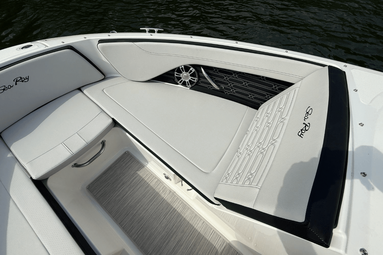 2025 Sea Ray SPX 210 Image Thumbnail #23